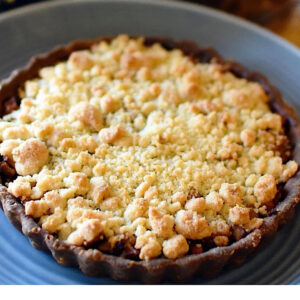 Apple Crumble Tart