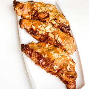 ALMOND CROISSANT